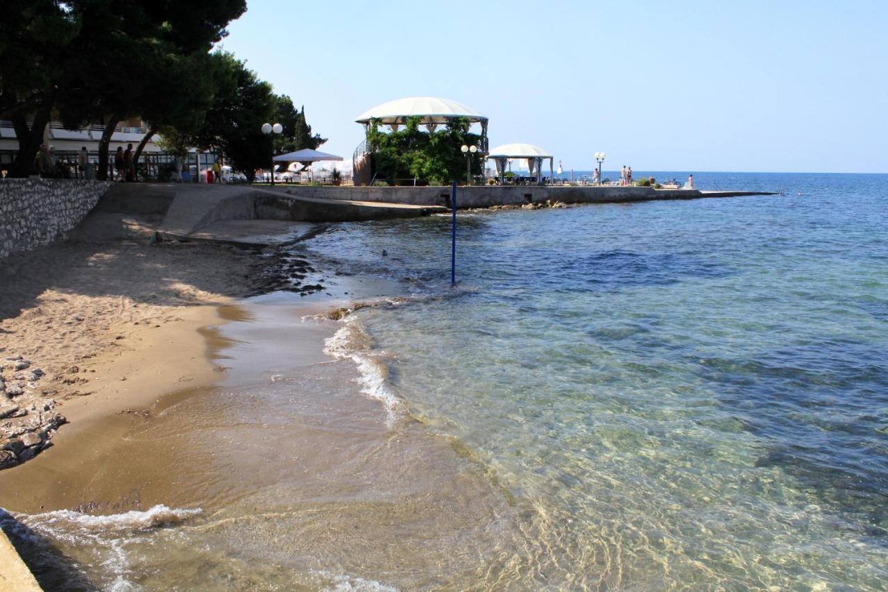 Apartments By The Sea Umag - 2549 Apartment Umag